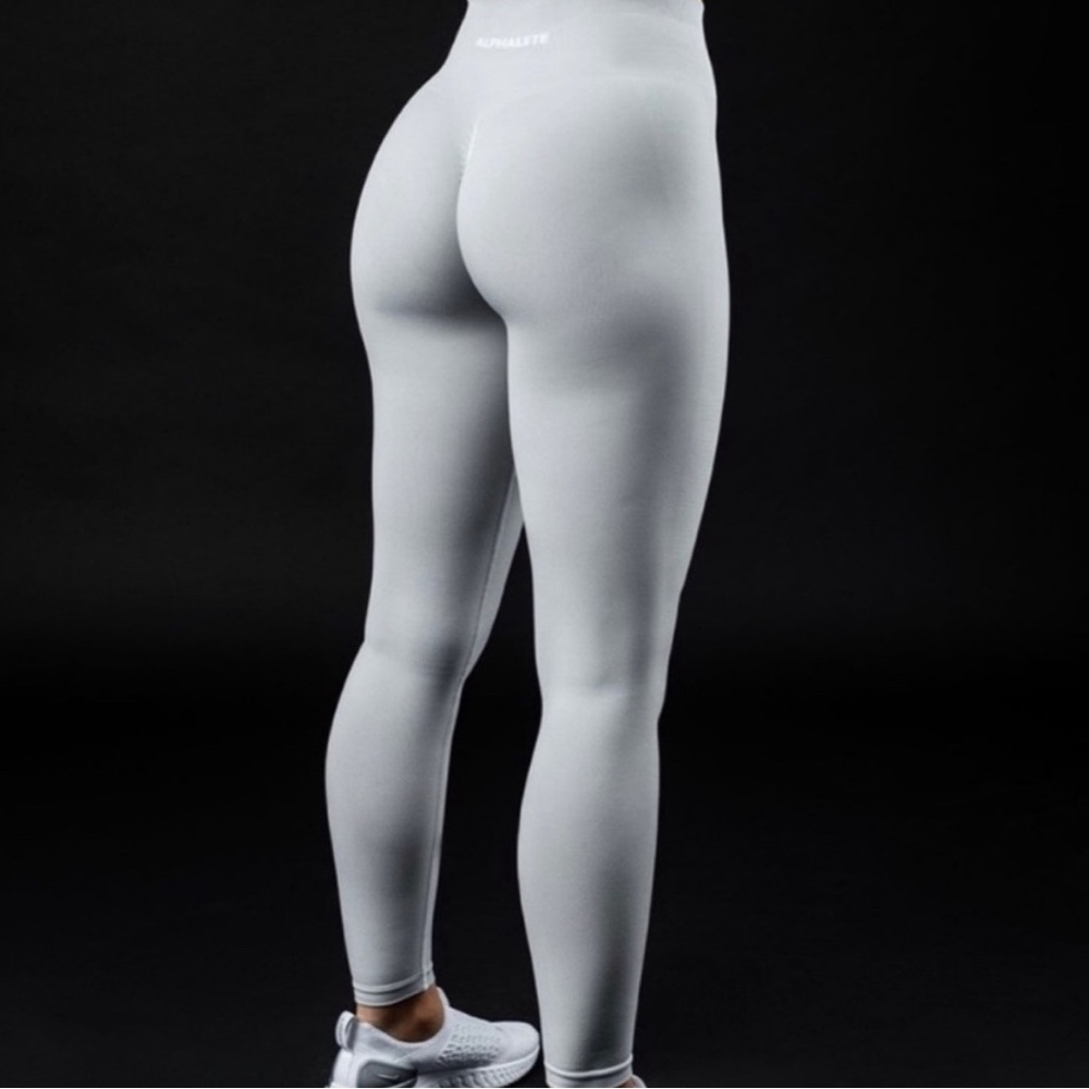 RARE OG Alphalete Amplify Silver Sky Leggings Size Medium